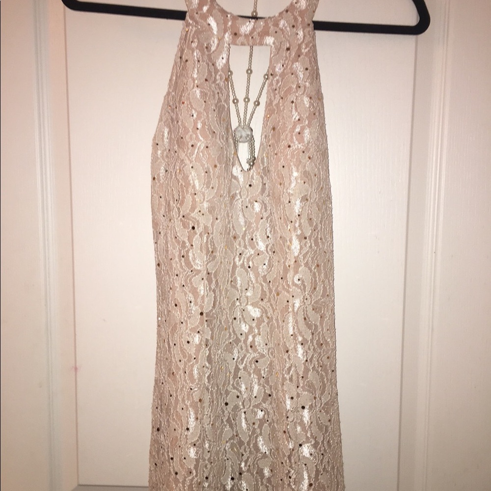 Prom dresses - Picture 4 of 8